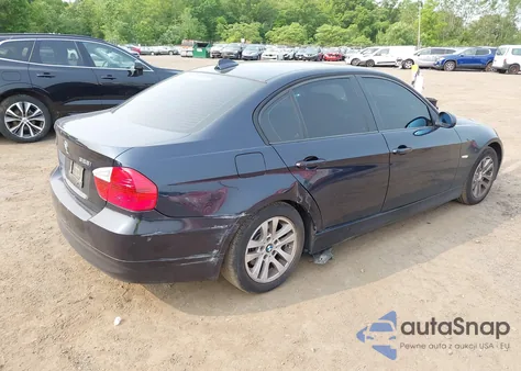 2007 BMW 328 I z USA, uszkodzony, nr VIN WBAVA33597PV66894